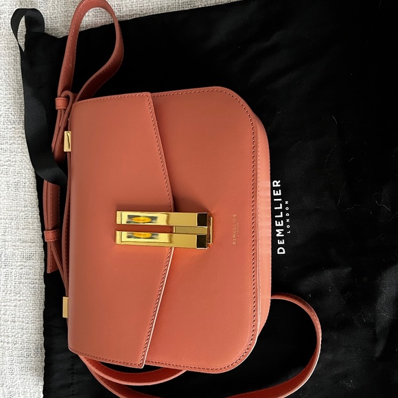 Vancouver shoulder bag in rose color - Picture 1 of 10